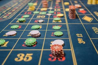 lợi thế nhà cái game bài